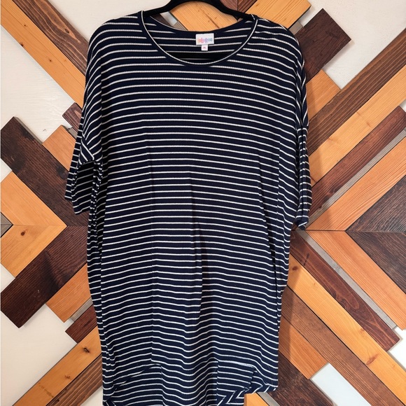 LuLaRoe Tops - LuLaRoe Navy and White Striped Top